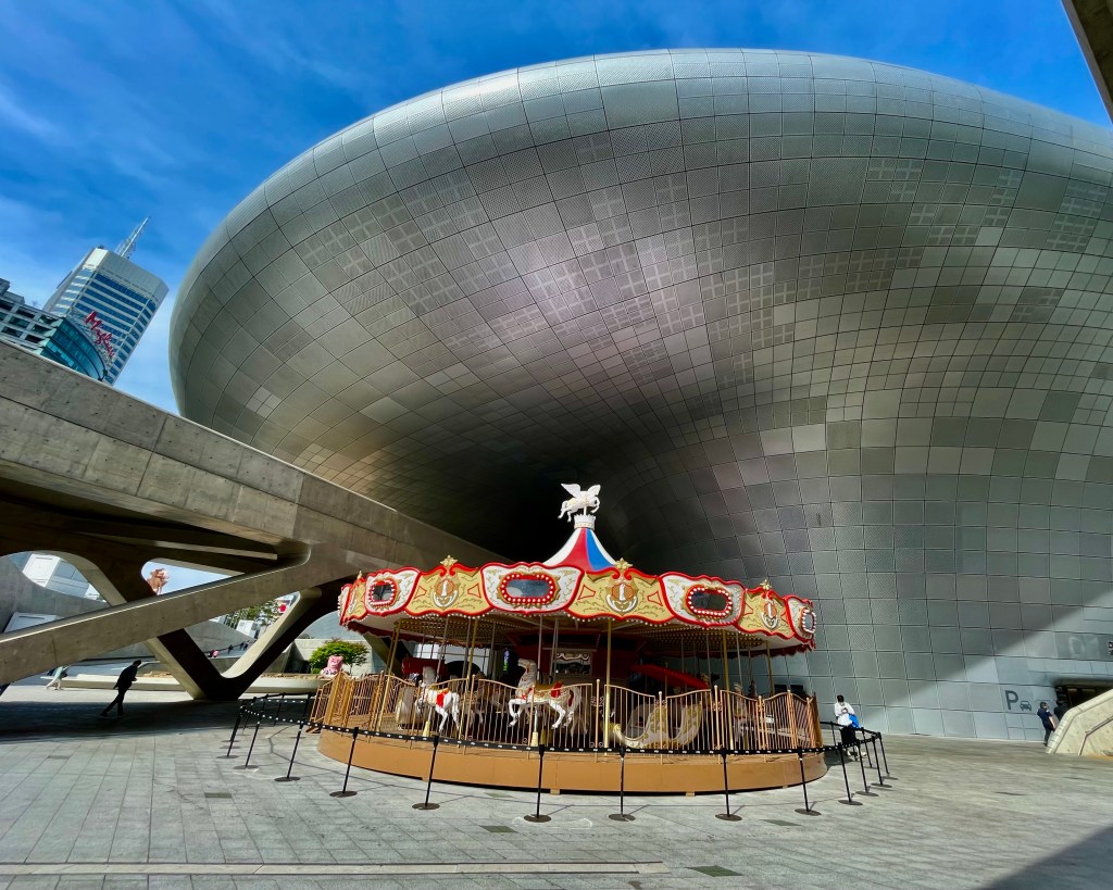 Dongdaemun Design Plaza “DDP”&nbsp;(동대문디자인플라자)